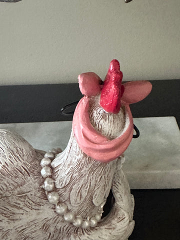 Hen With Glasses & Pearls farmhouse décor, . Great gift - Artisticspacedecor